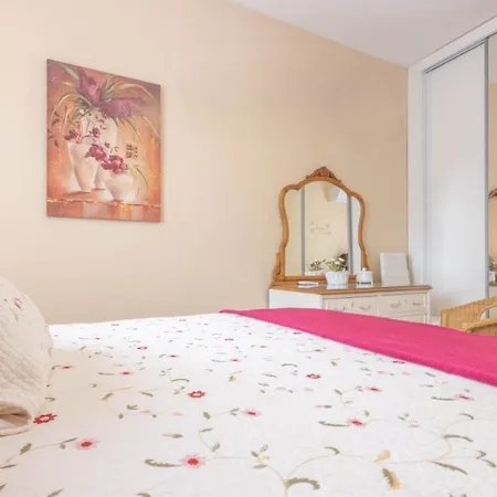 Apartamento Juani Centro Parking Y Wifi Gratis